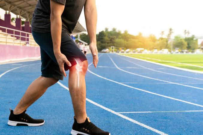 Sports Injury Rehabilitation: Complete Guide to Recovery, Physical Therapy, and Safe Return to Sports