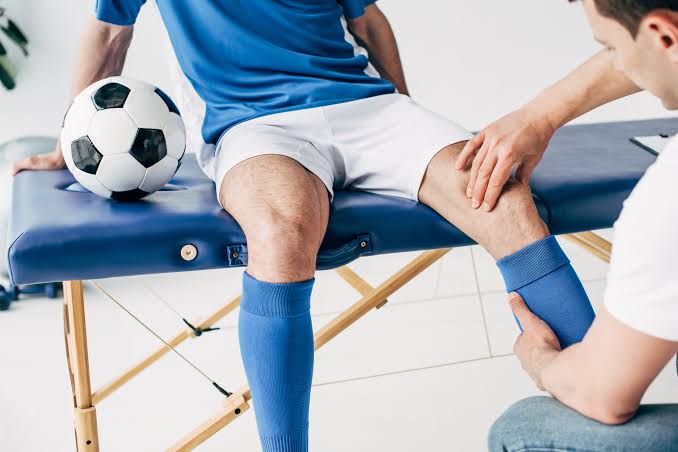 Sports Medicine Doctor Near Me: Expert Care for Sports Injuries and Joint Pain